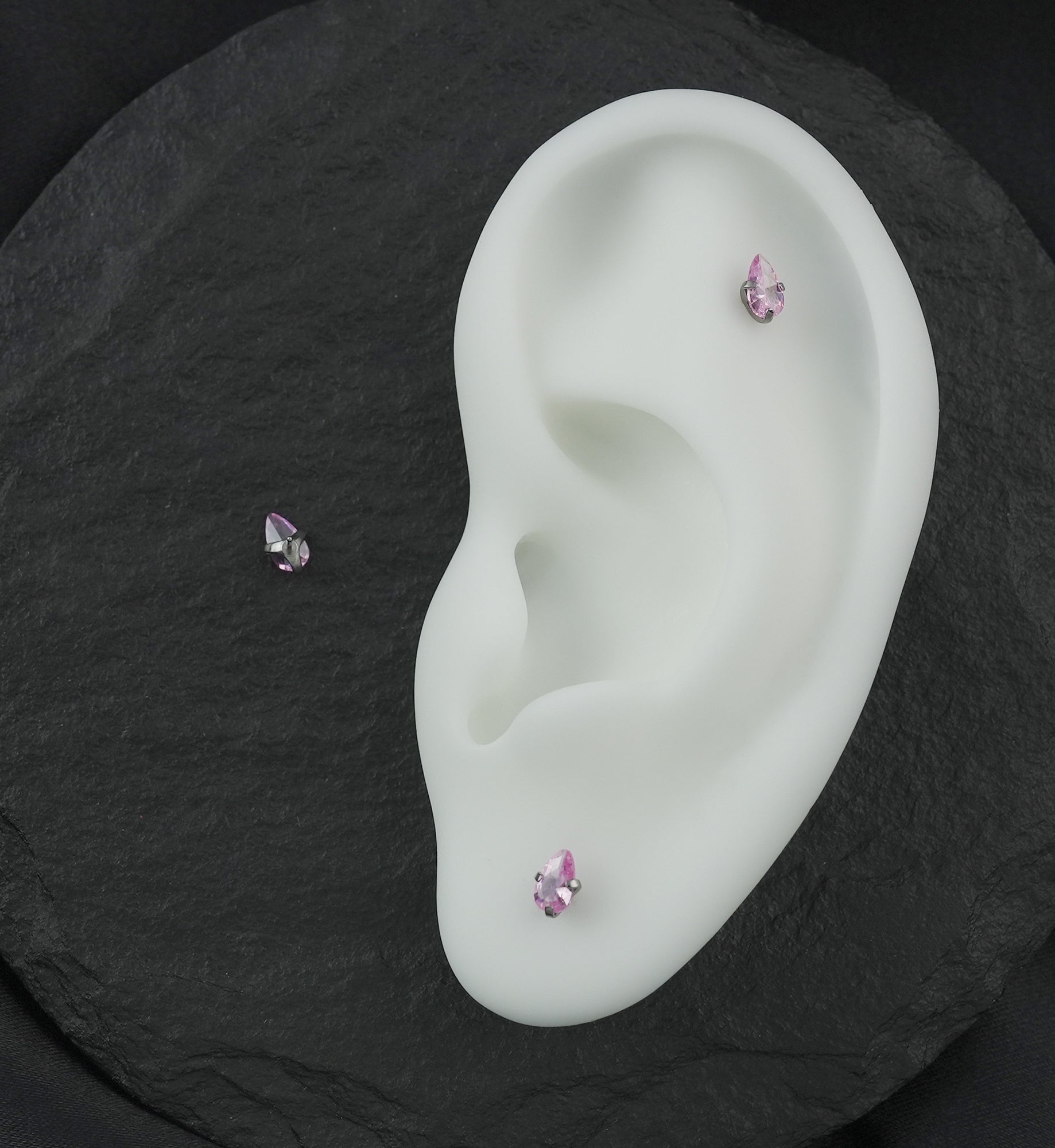 Prong Teardrop Light Pink CZ Titanium Threadless Top