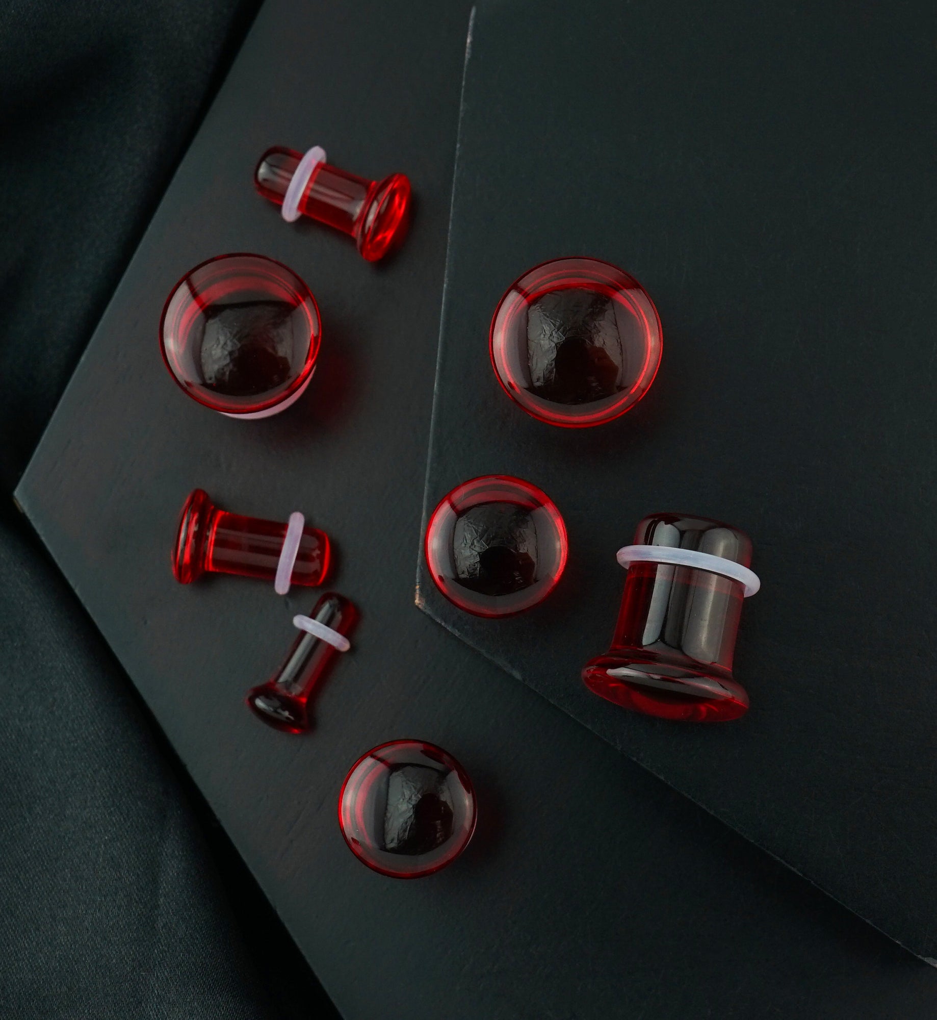 Red Glass Plugs - Single Flare