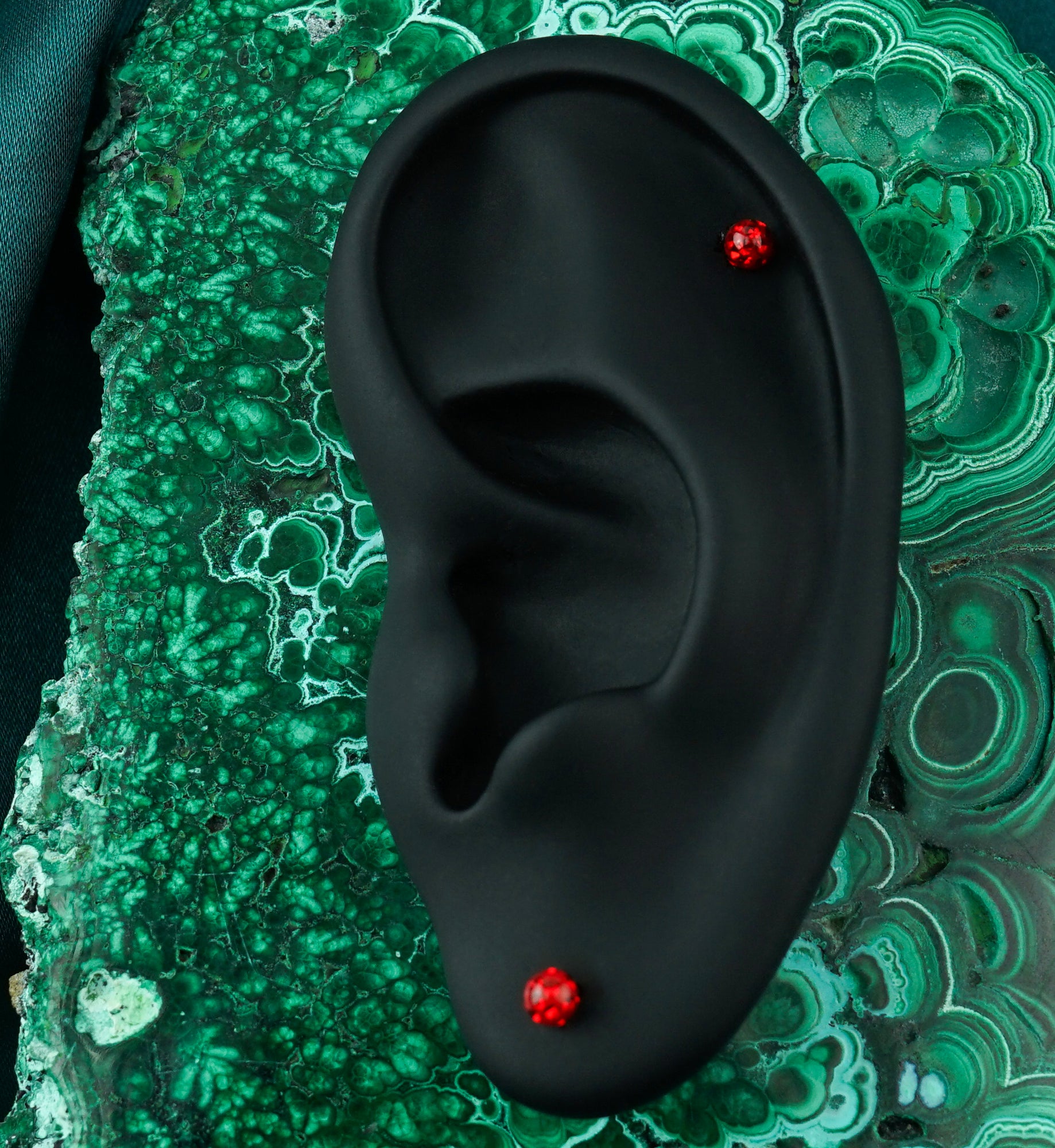 Red Glitterball Stainless Steel Labret