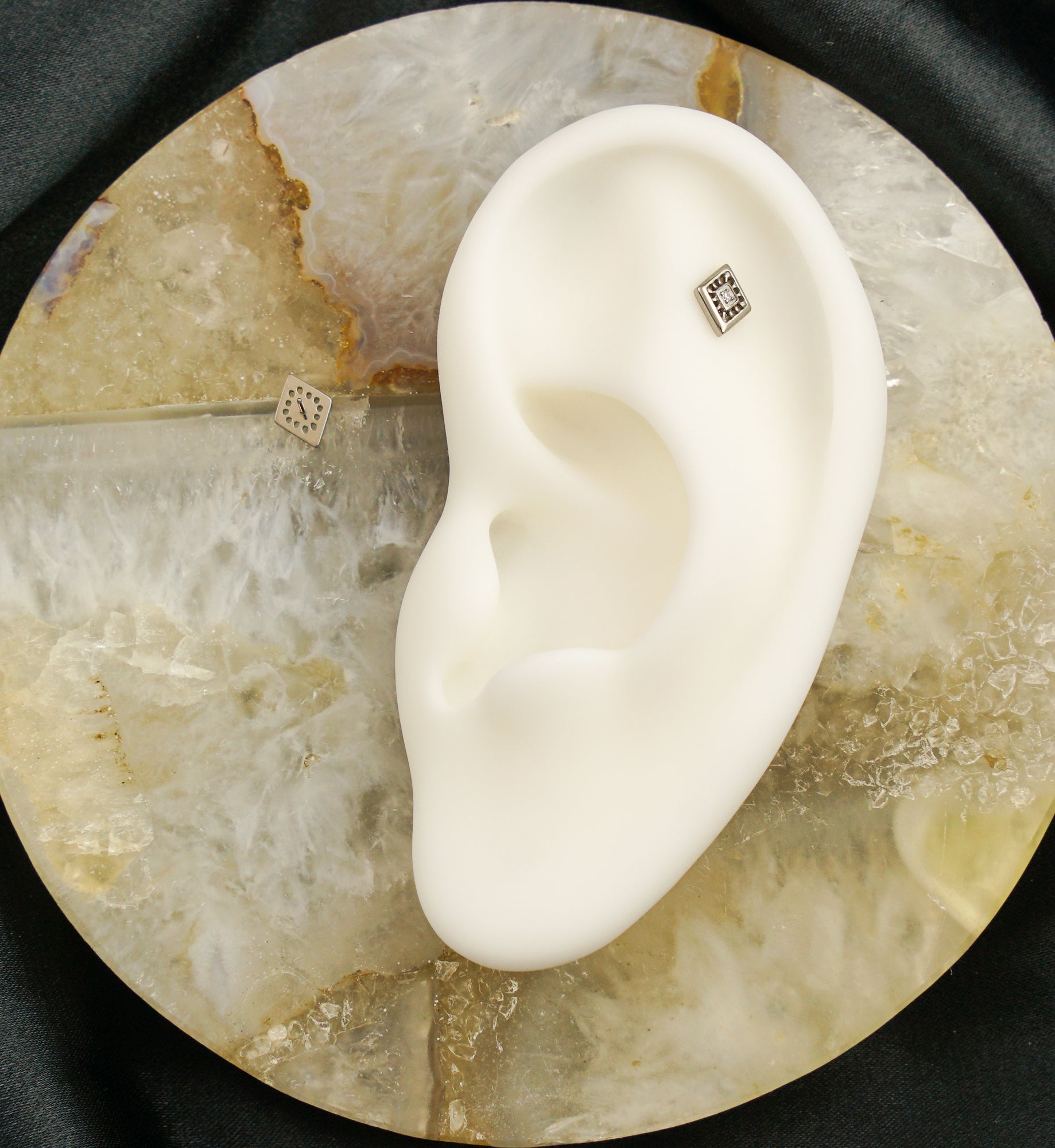 Rhombus Cutout Clear CZ Threadless Titanium Top