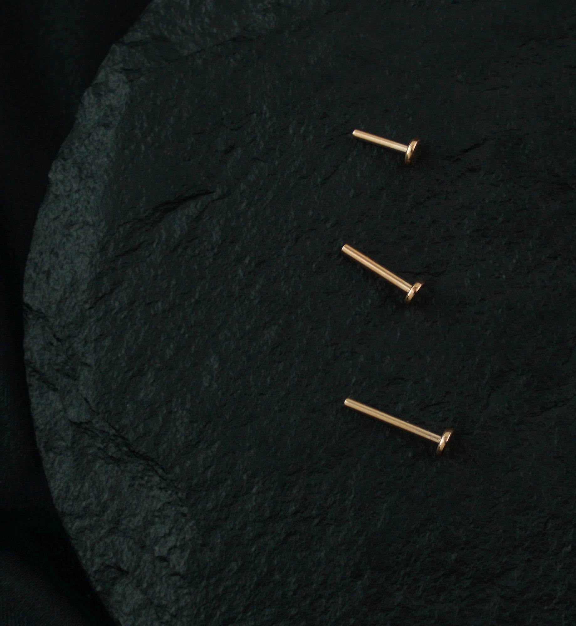 Rose Gold PVD Flat Disk Titanium Threadless Labret Post