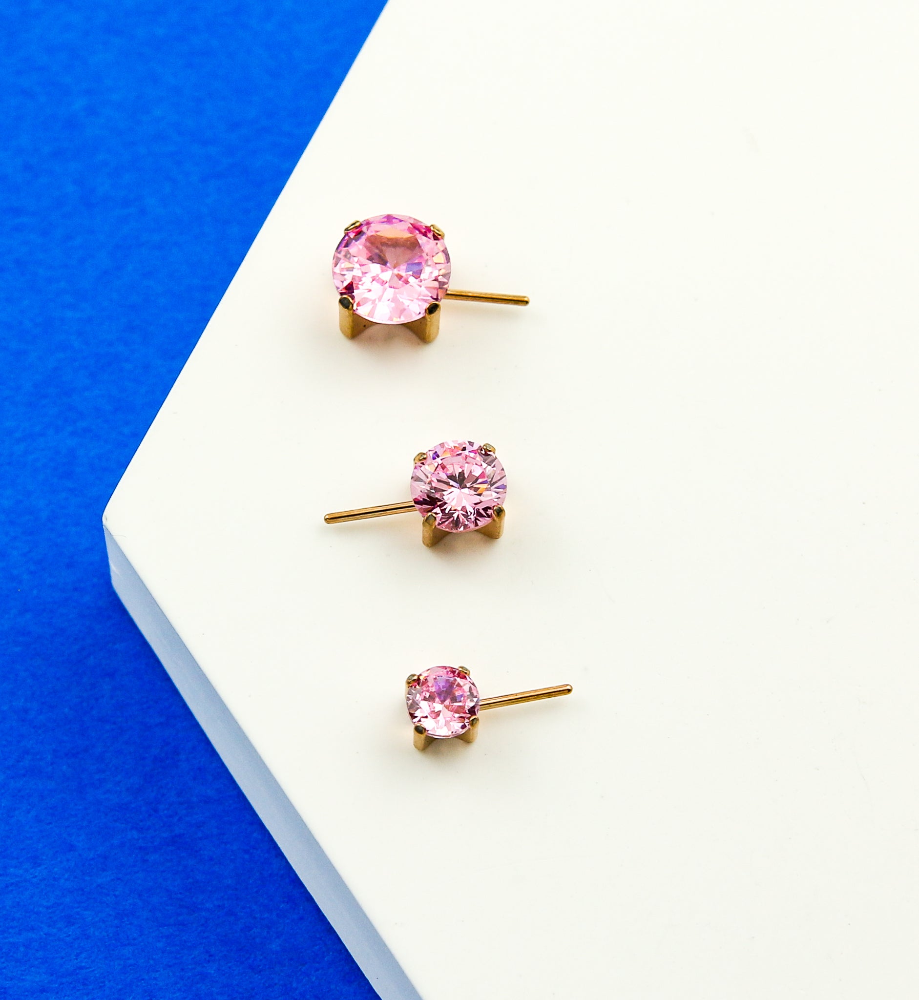 Rose Gold PVD Forward Facing Prong Pink CZ Titanium Threadless Top