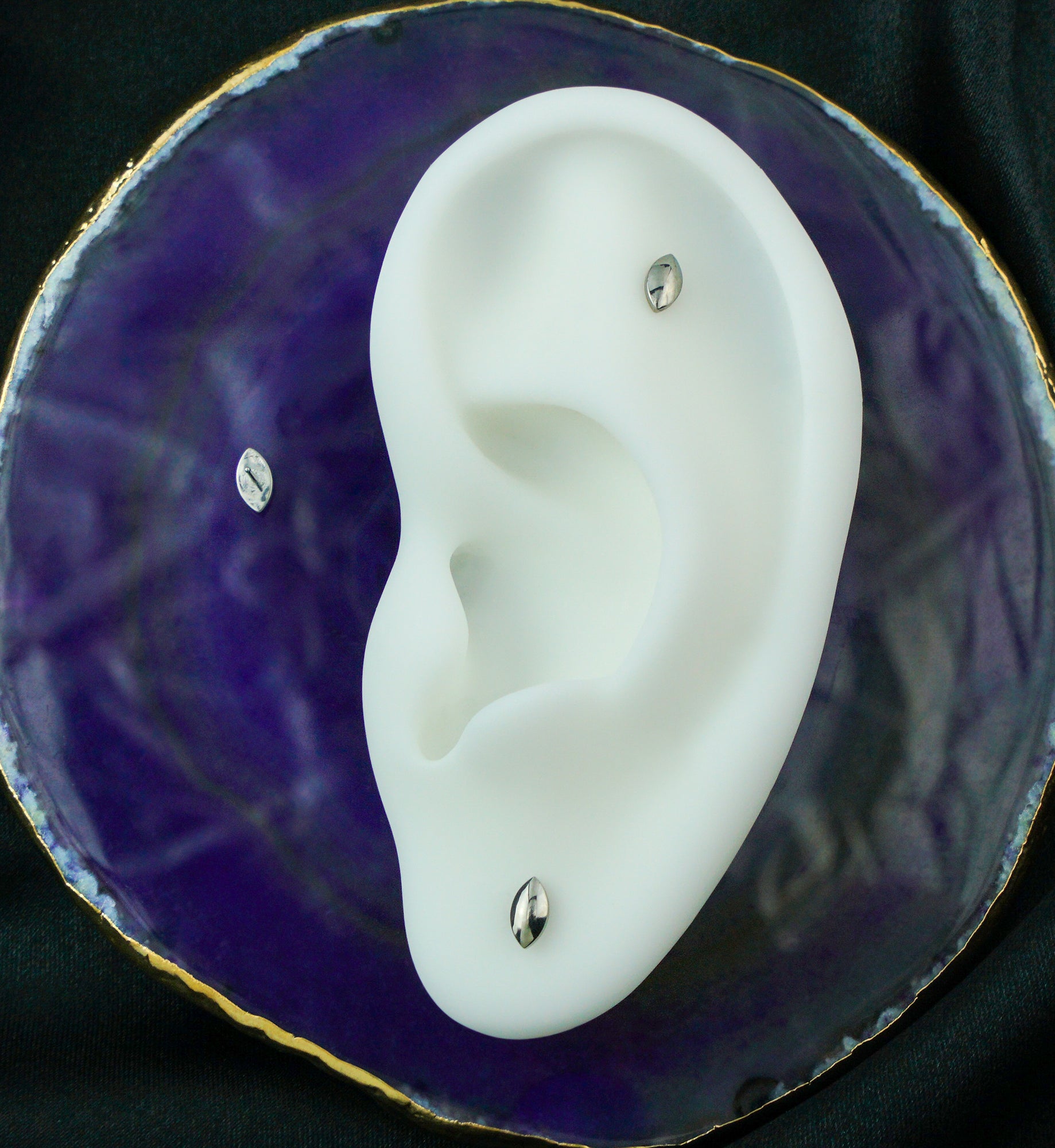 Rounded Marquise Titanium Threadless Top