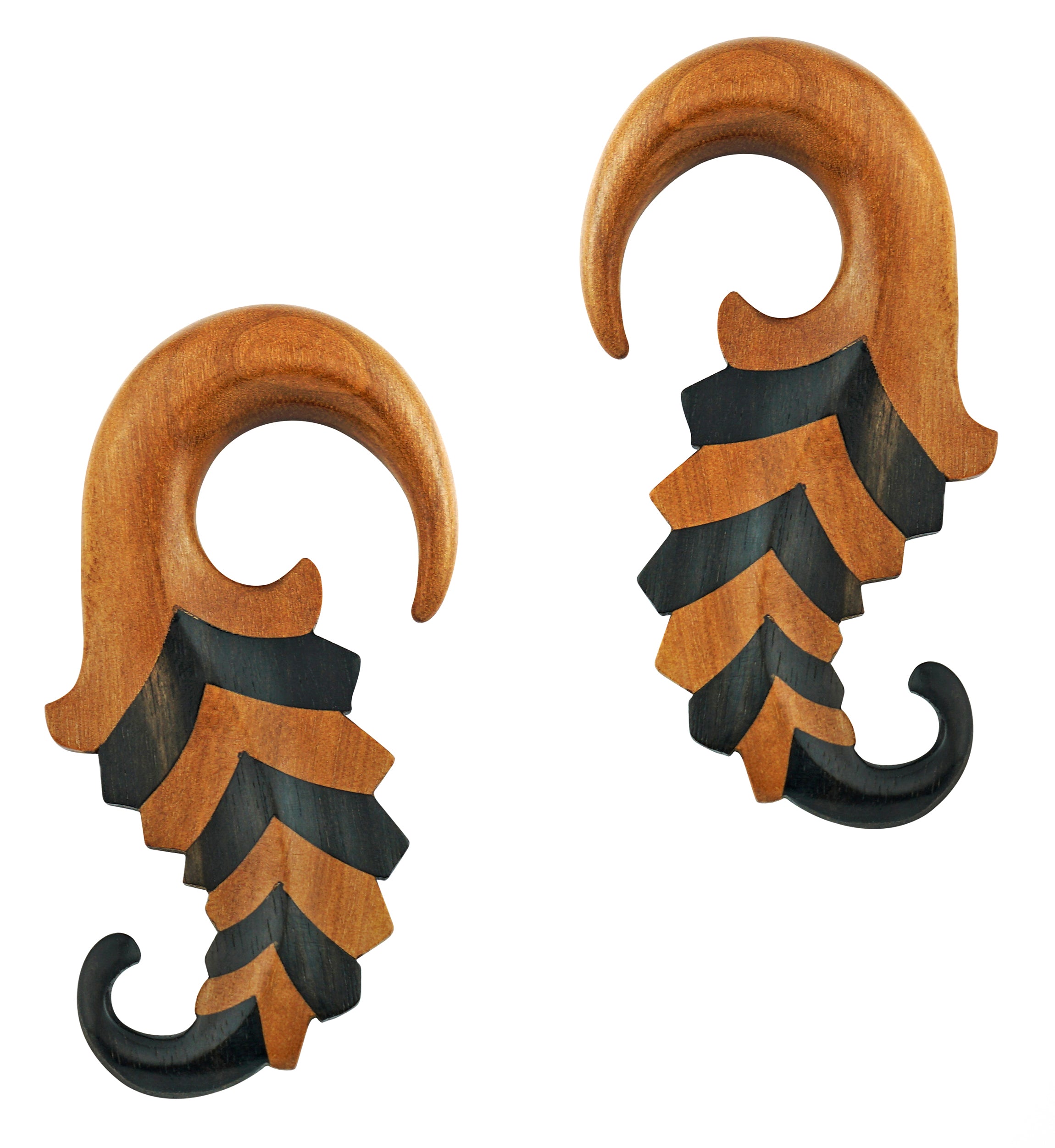 Saba Sea Spiral Double Wood Hangers