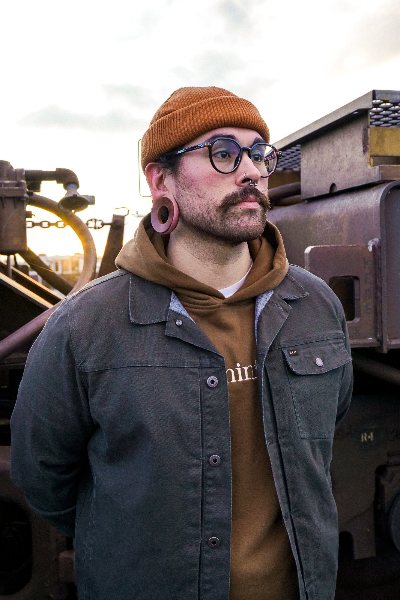 Saba Wood Concave Tunnels