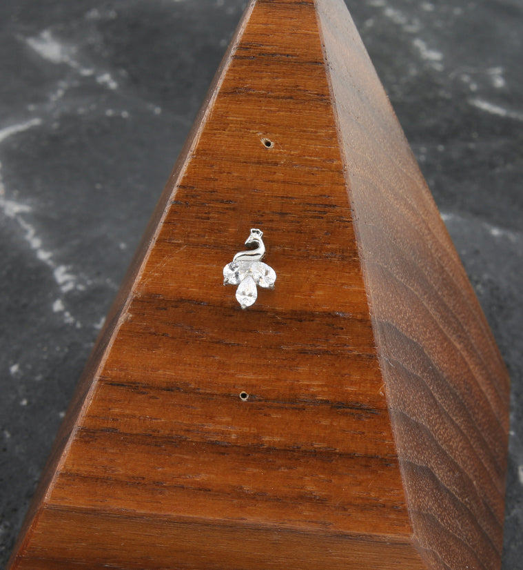 Sepal Peacock CZ Threadless Titanium Top