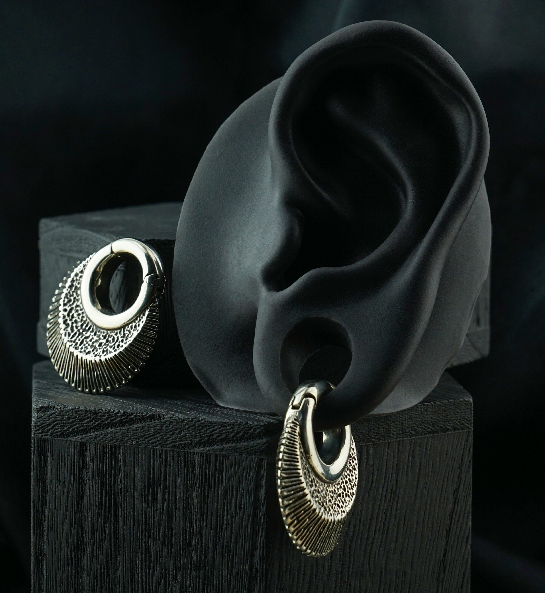 Shale White Brass Hinged Ear Weights