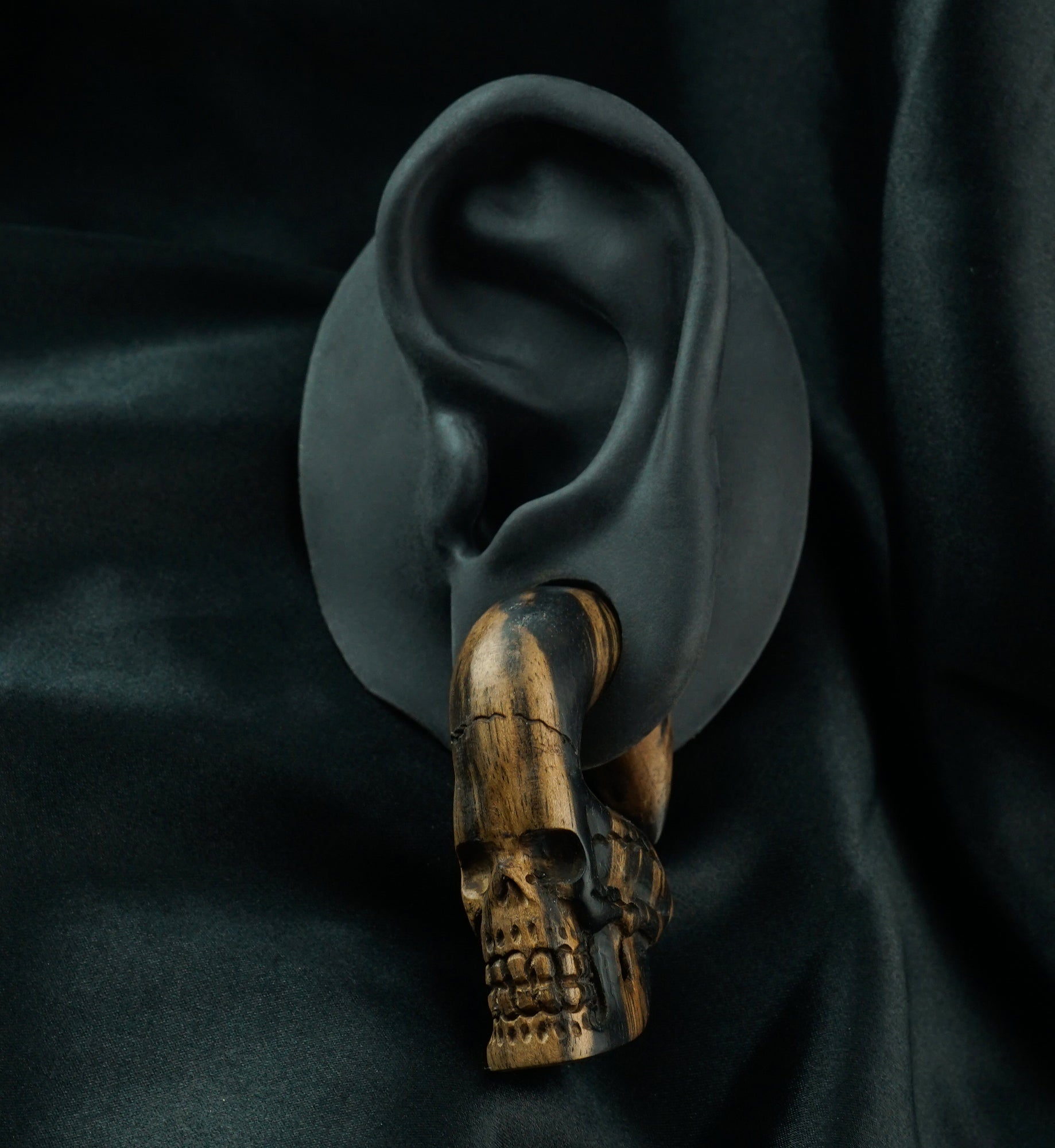 Skull Areng Wood Hangers