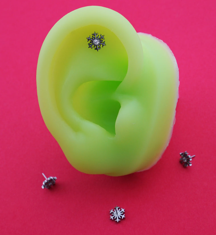 Snowflake Centered CZ Titanium Threadless Top