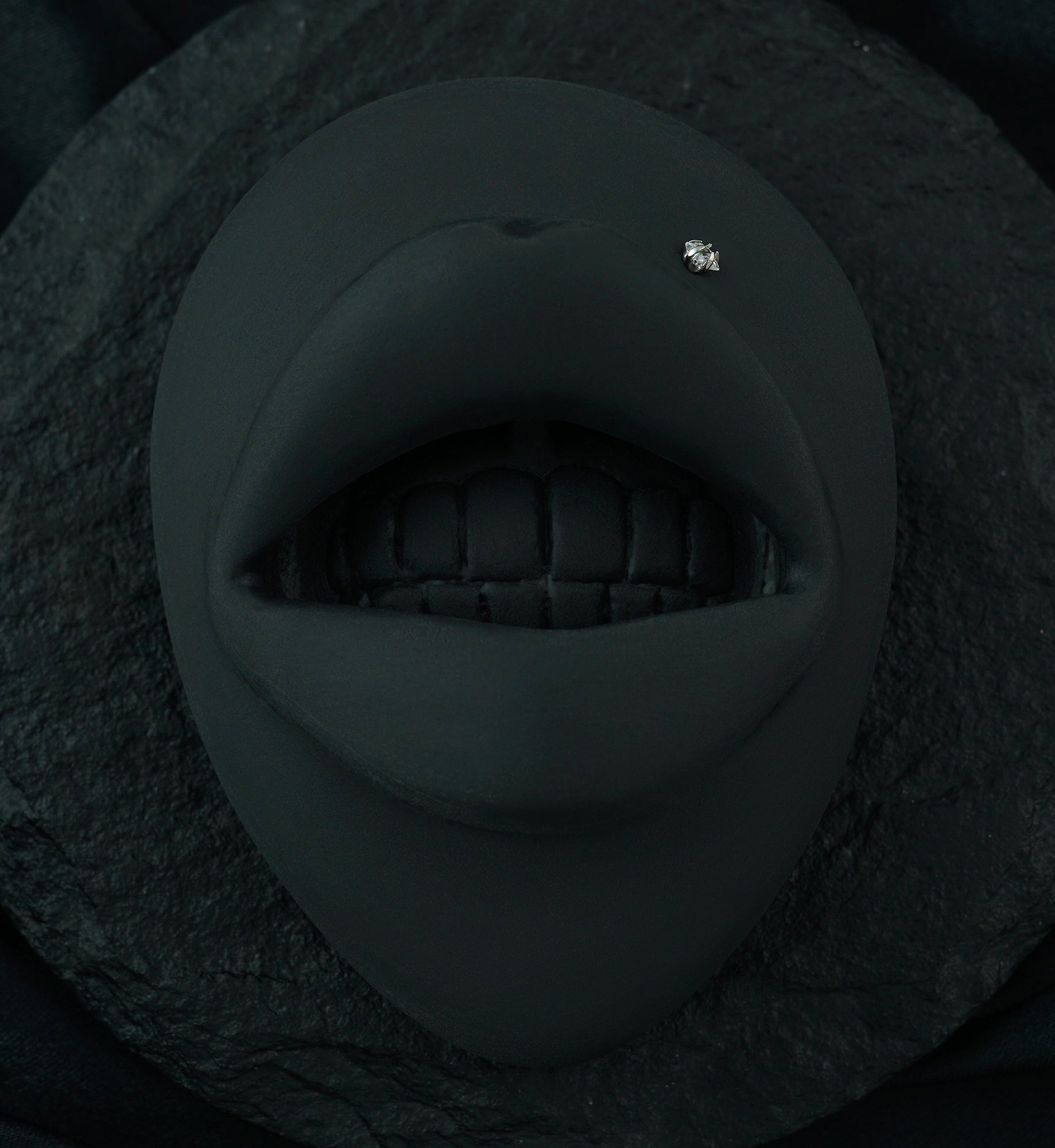 Star CZ Prong Titanium Internally Threaded Labret