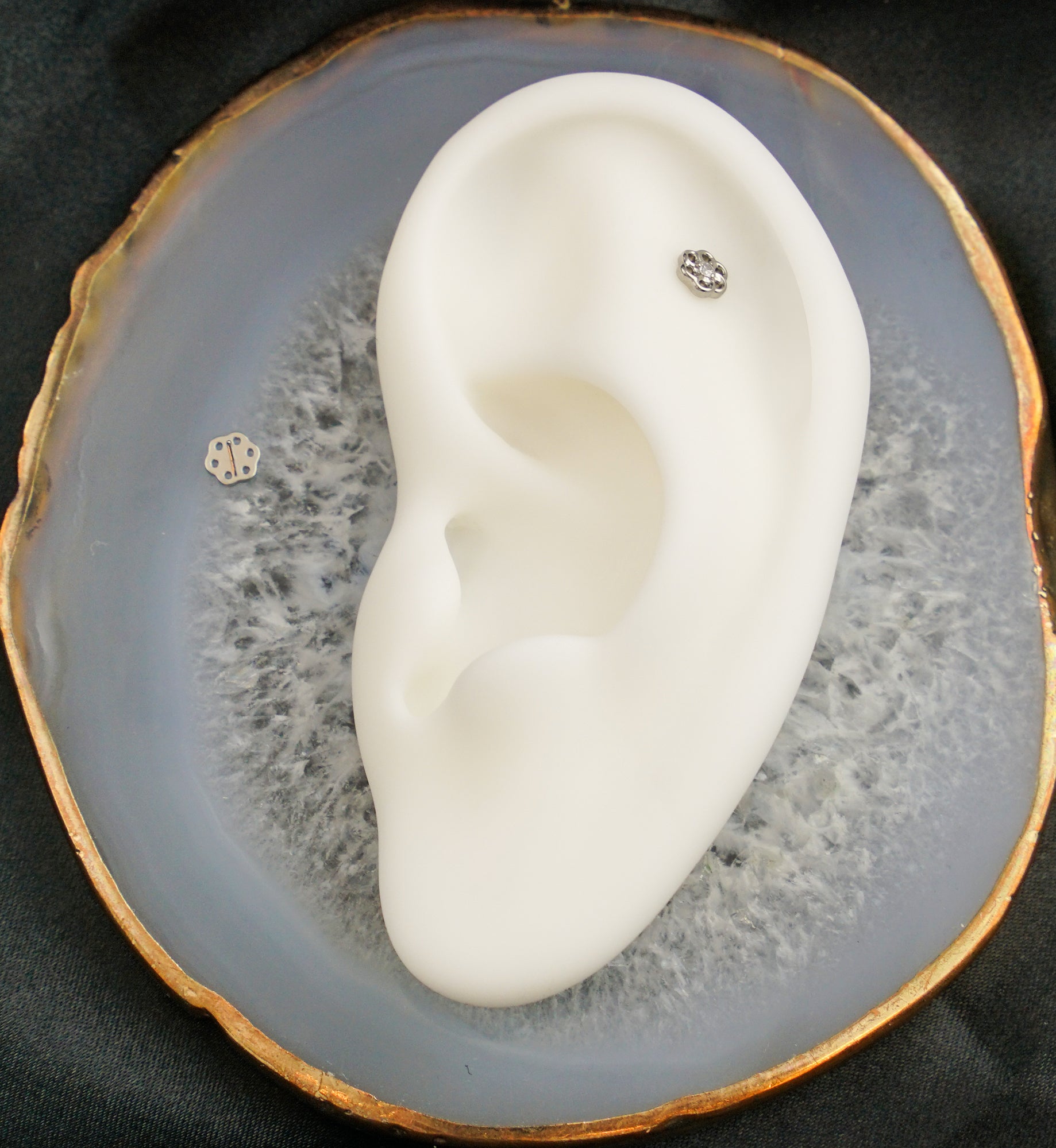 Swirling Flower Clear CZ Threadless Titanium Top