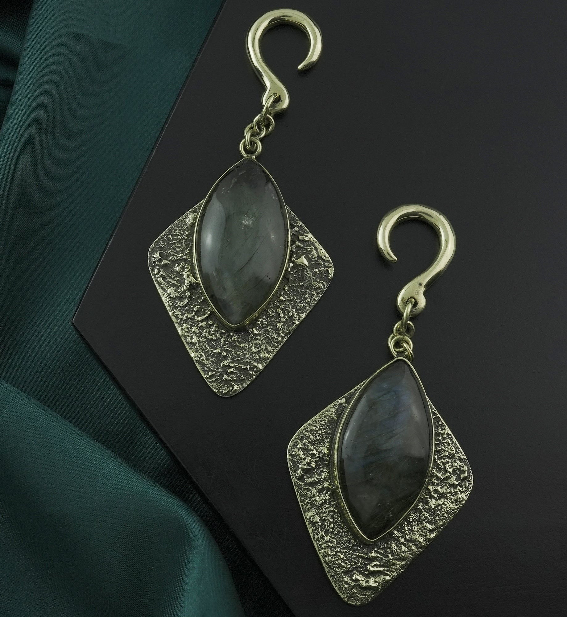 Textured Oval Shield Labradorite Stone Hanging Brass Ear Weights