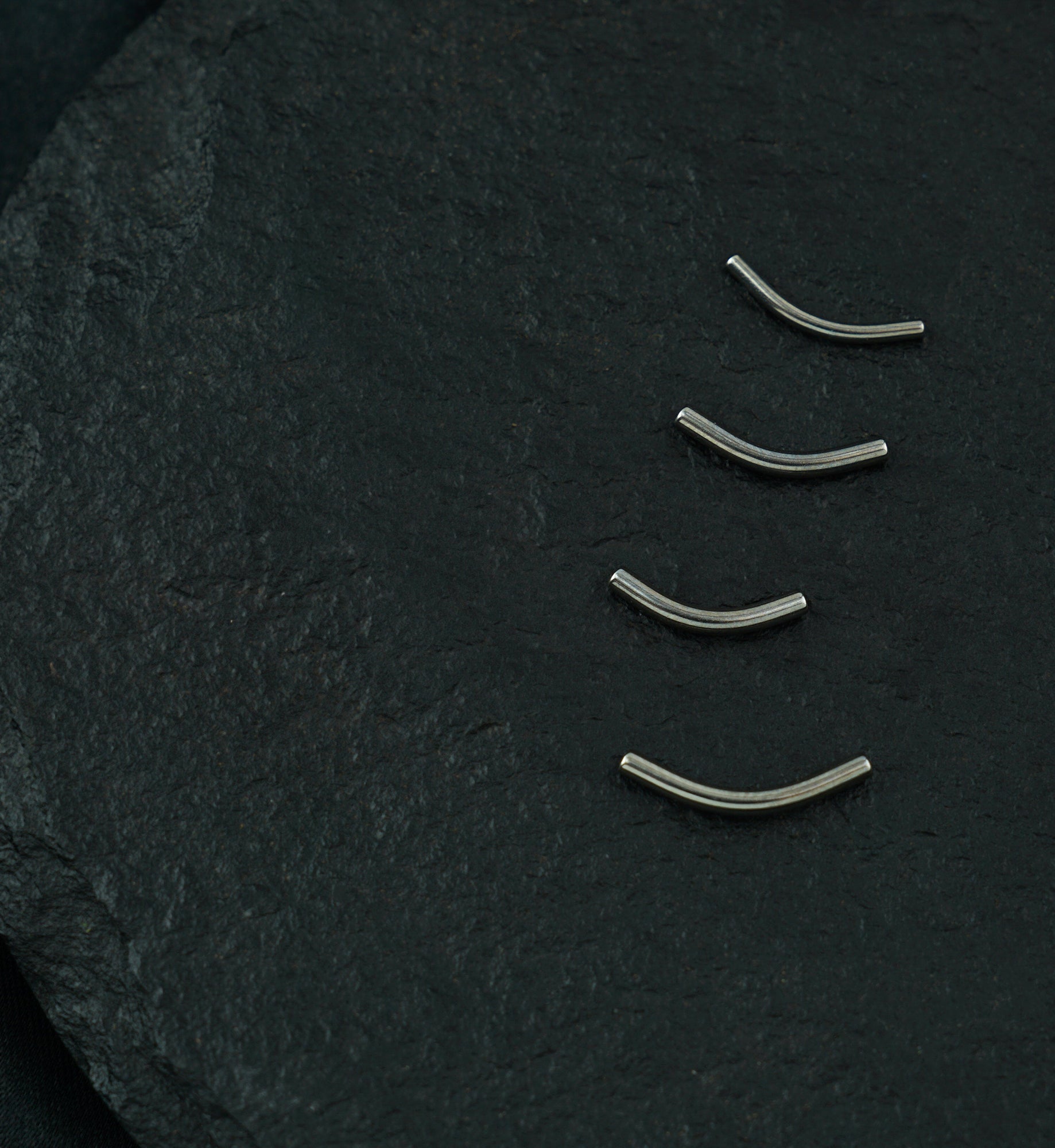 Titanium Threadless Curved Bar