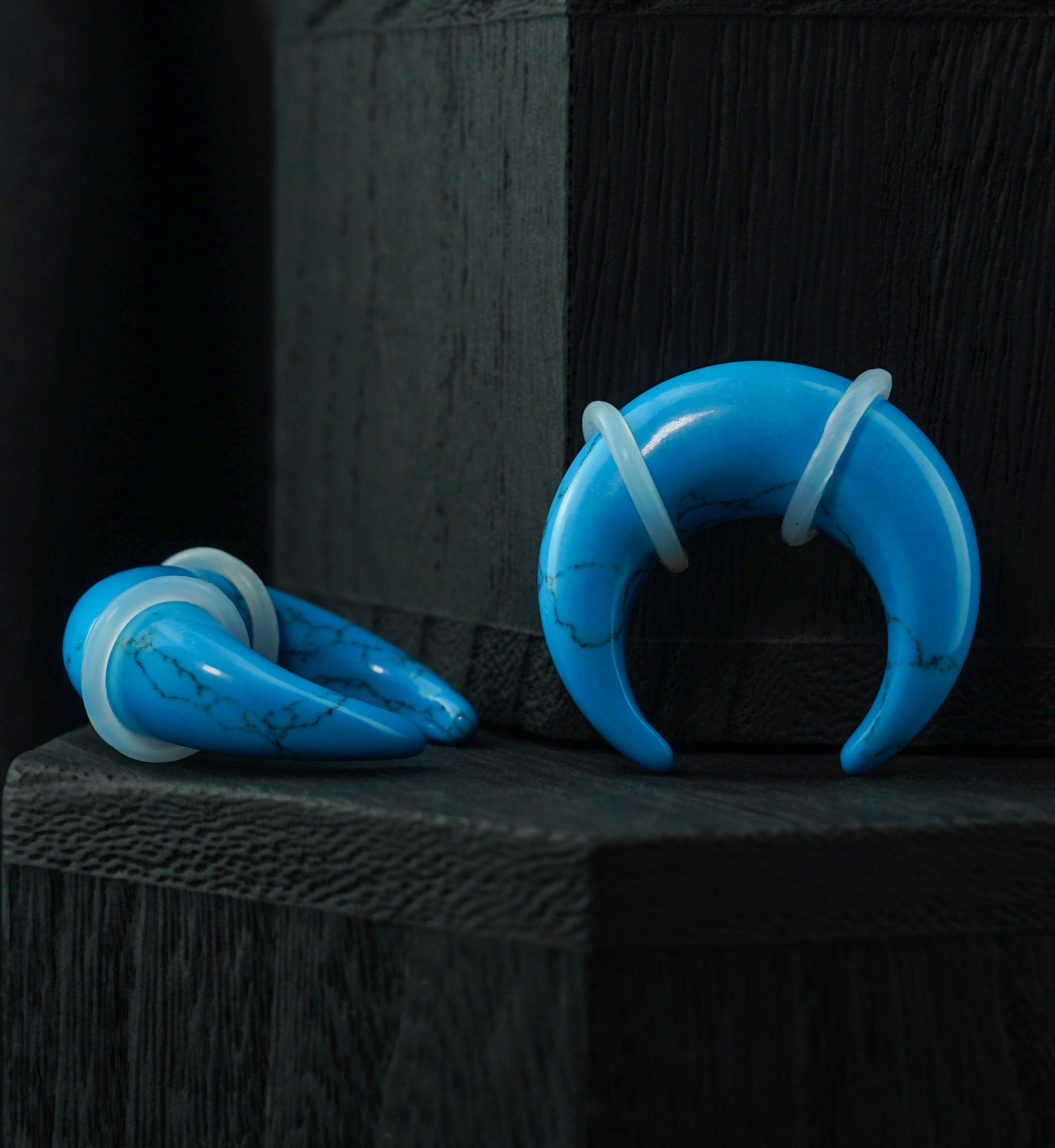 Turquoise Howlite Stone Pinchers