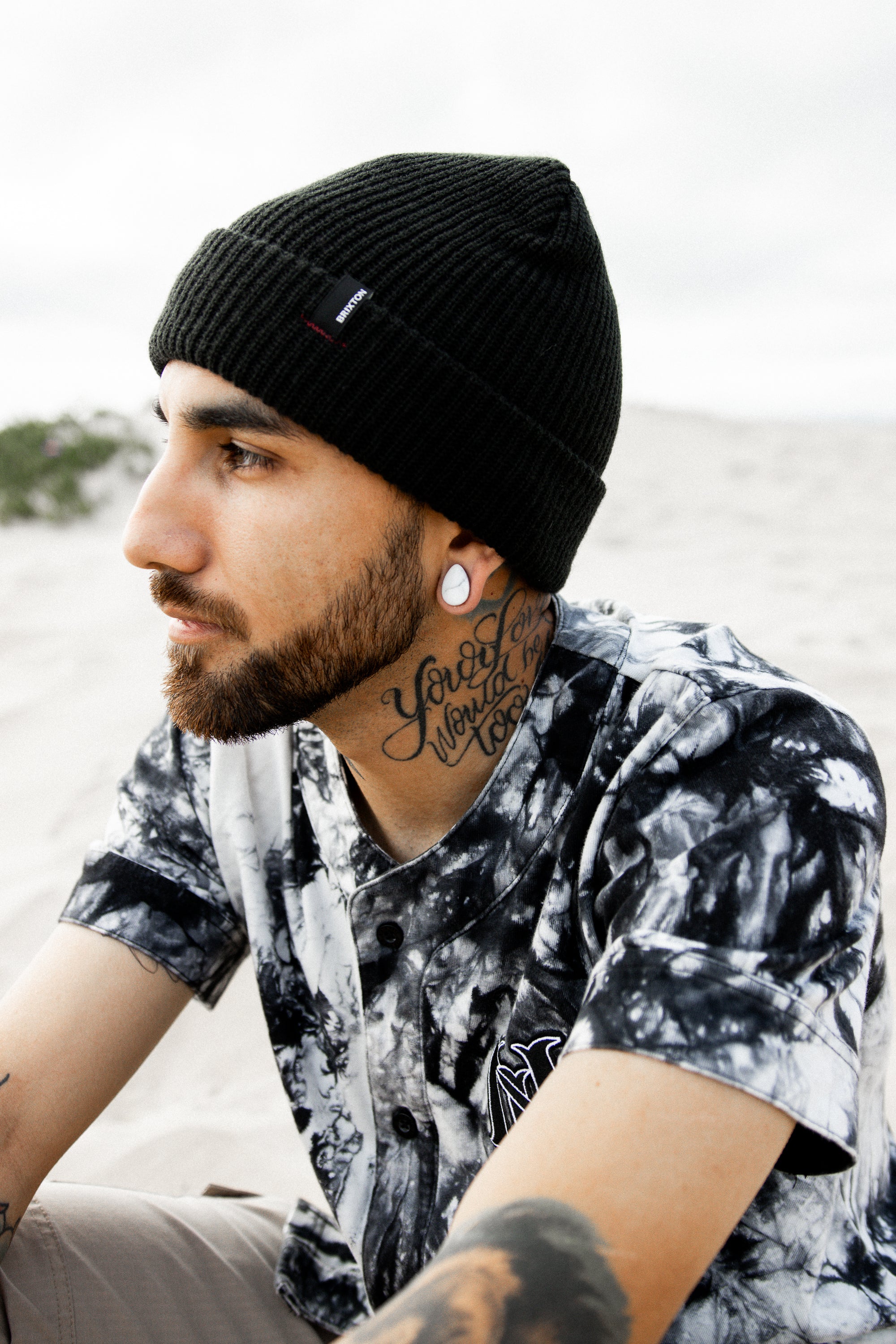 White Howlite Stone Teardrop Plugs