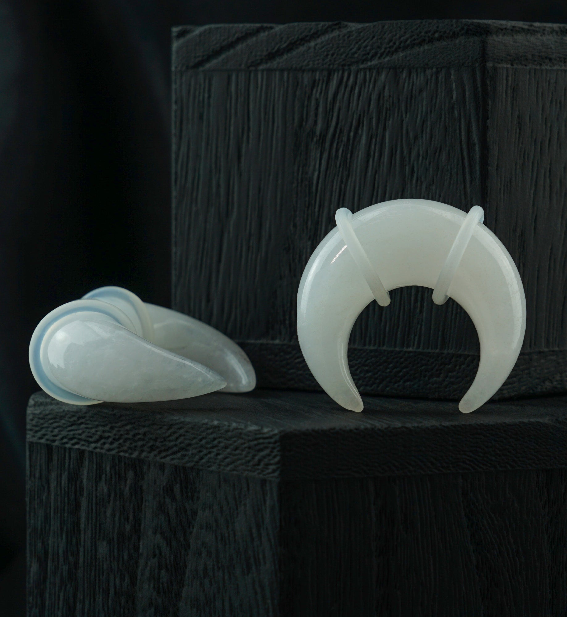 White Quartz Stone Pinchers