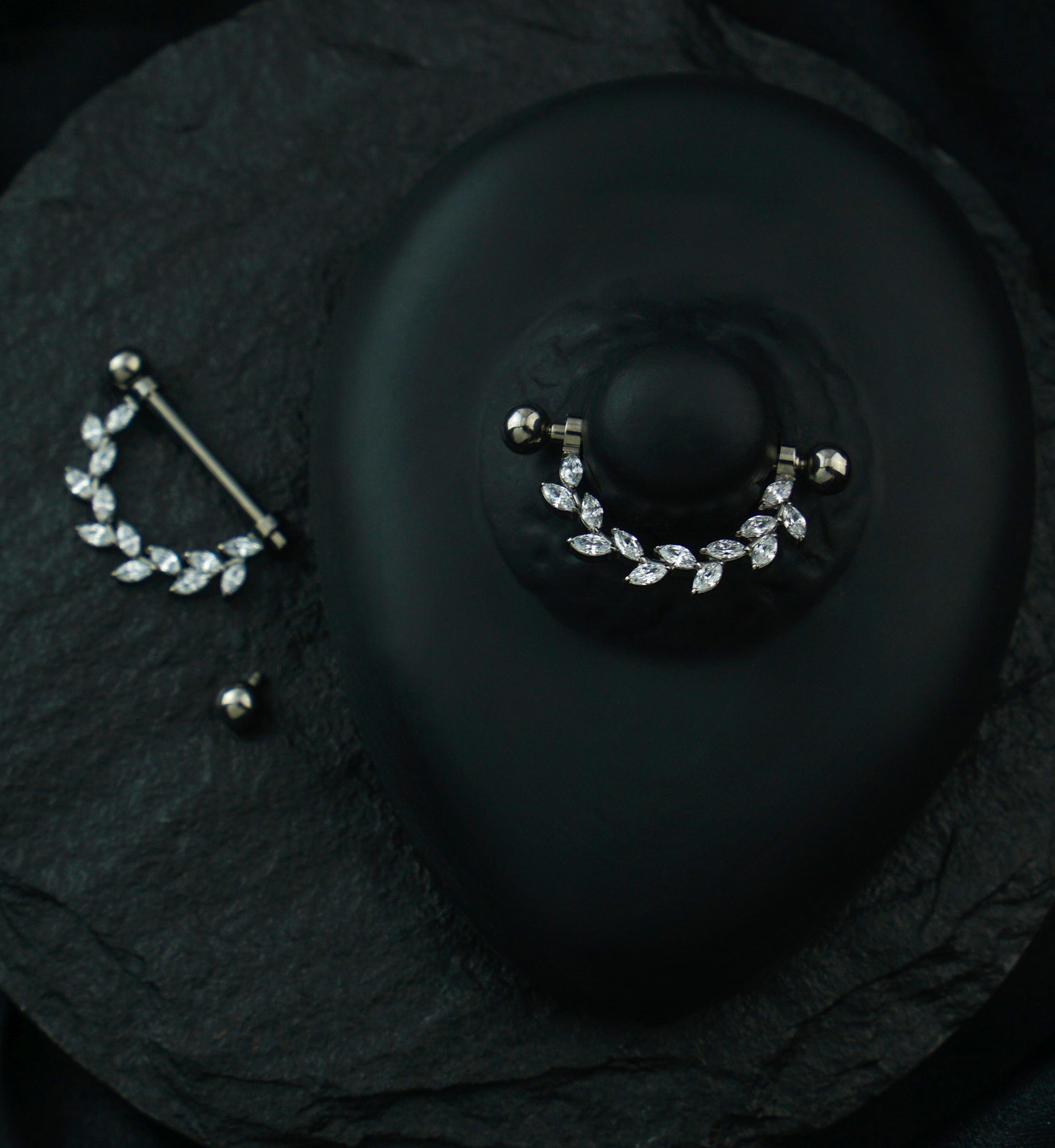 Wreath Clear CZ Internally Threaded Titanium Nipple Barbells