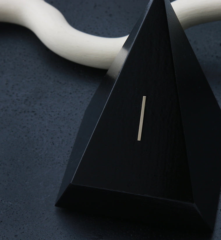 14kt Gold Bar Threadless Top