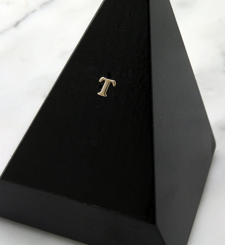14kt Gold Letter T Threadless Top