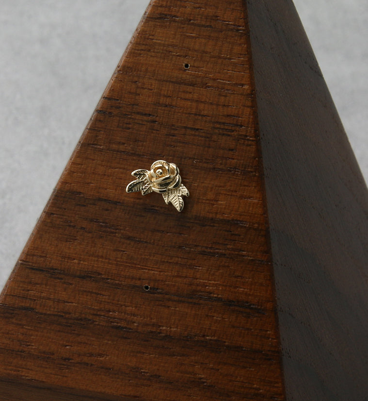 14kt Gold Rose With Leaves Threadless Top