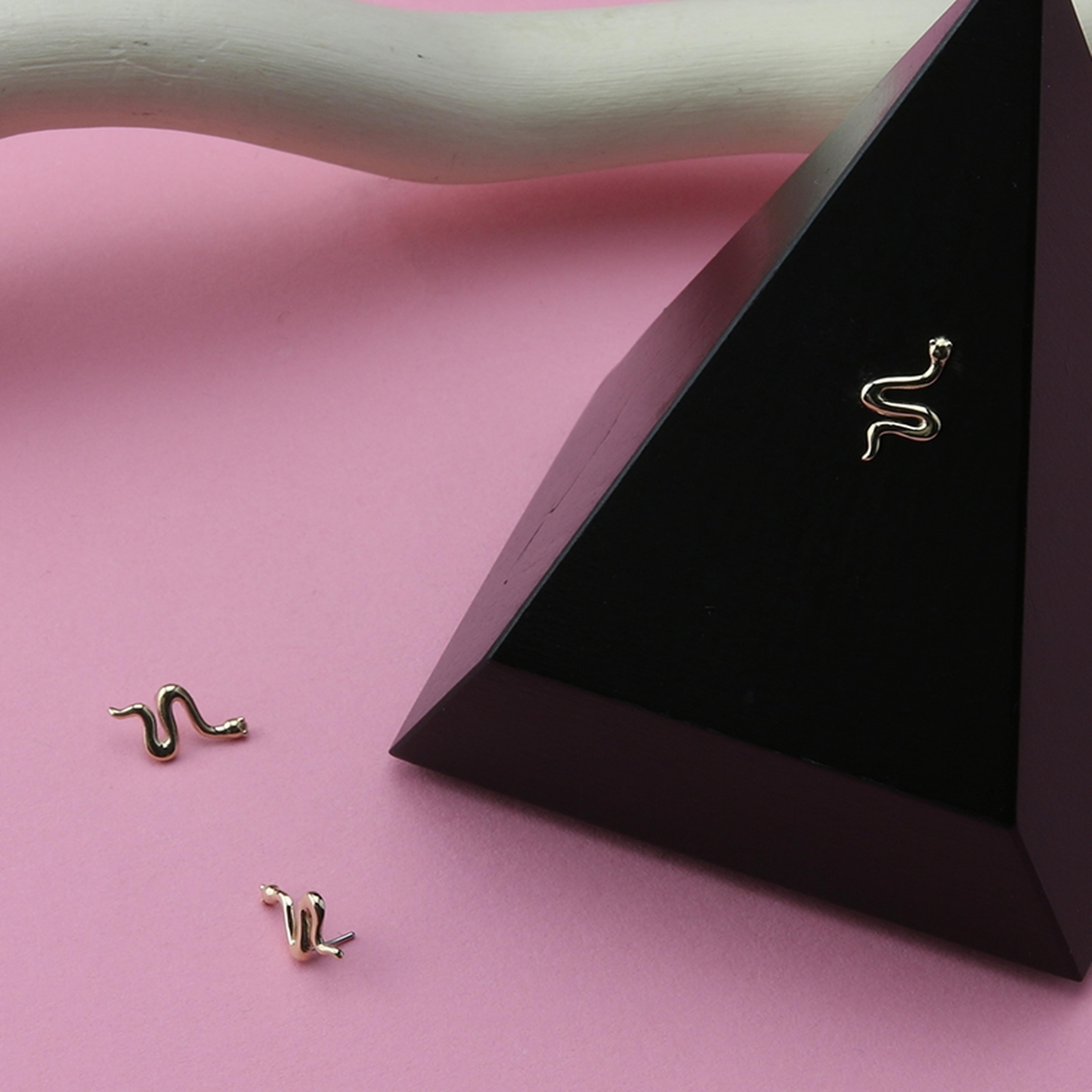 14kt Gold Snake Threadless Top