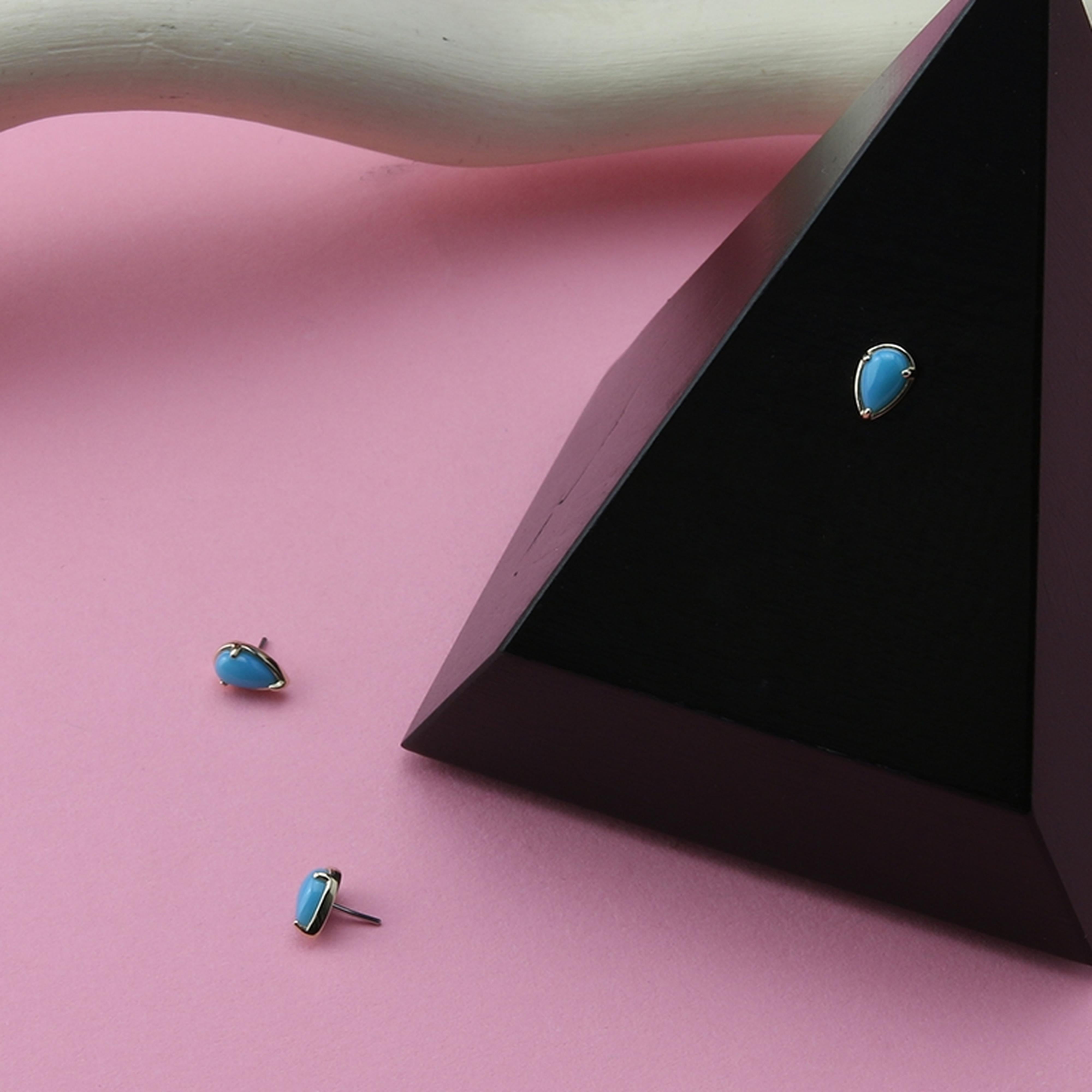 14kt Gold Weep Turquoise Howlite Threadless Top