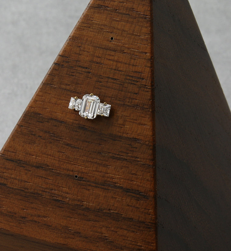 24kt Gold PVD Baronial CZ Threadless Titanium Top