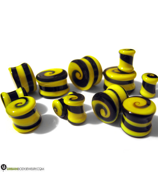 Black & Yellow Swirl Glass Plugs