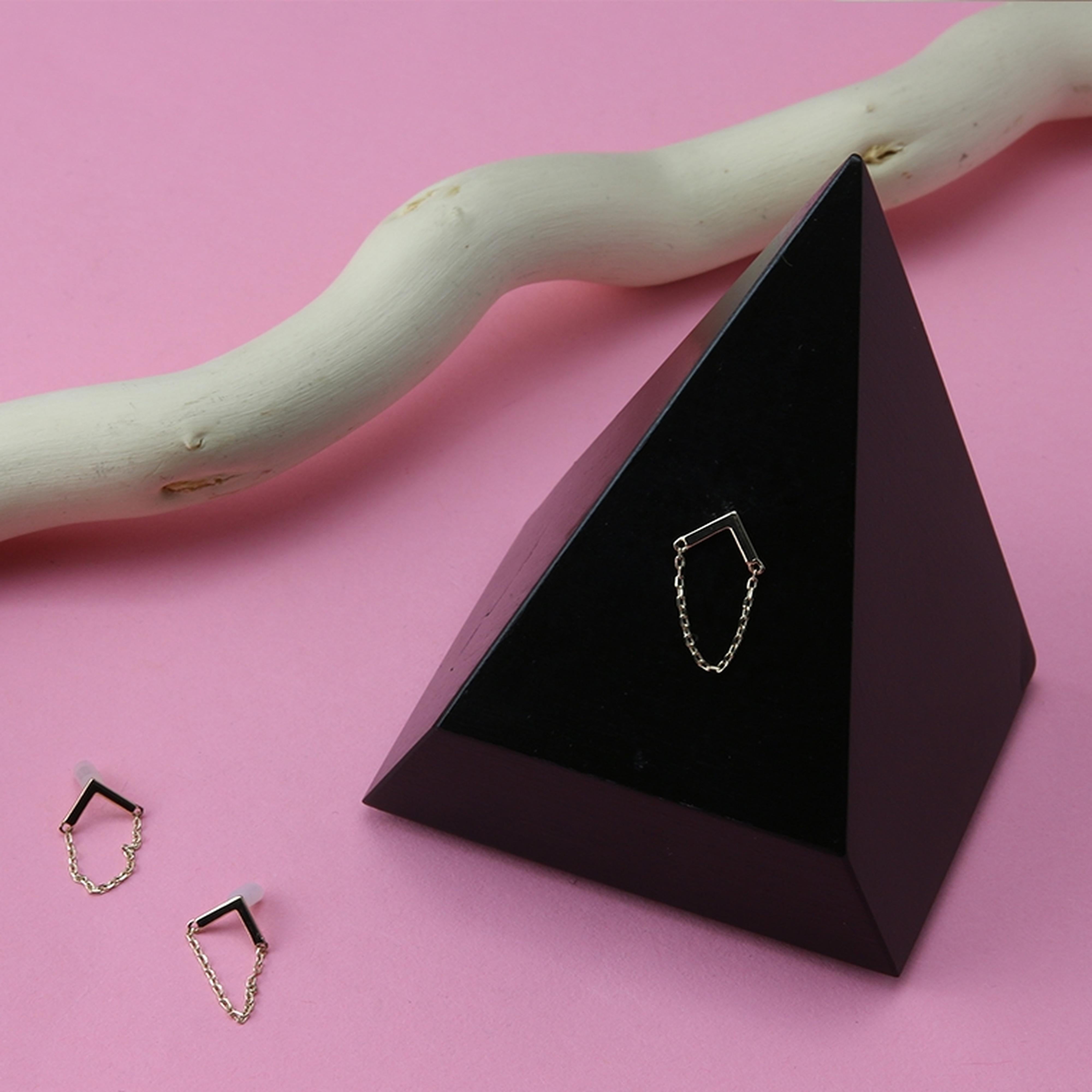 14kt Gold Chevron Chain Threadless Top