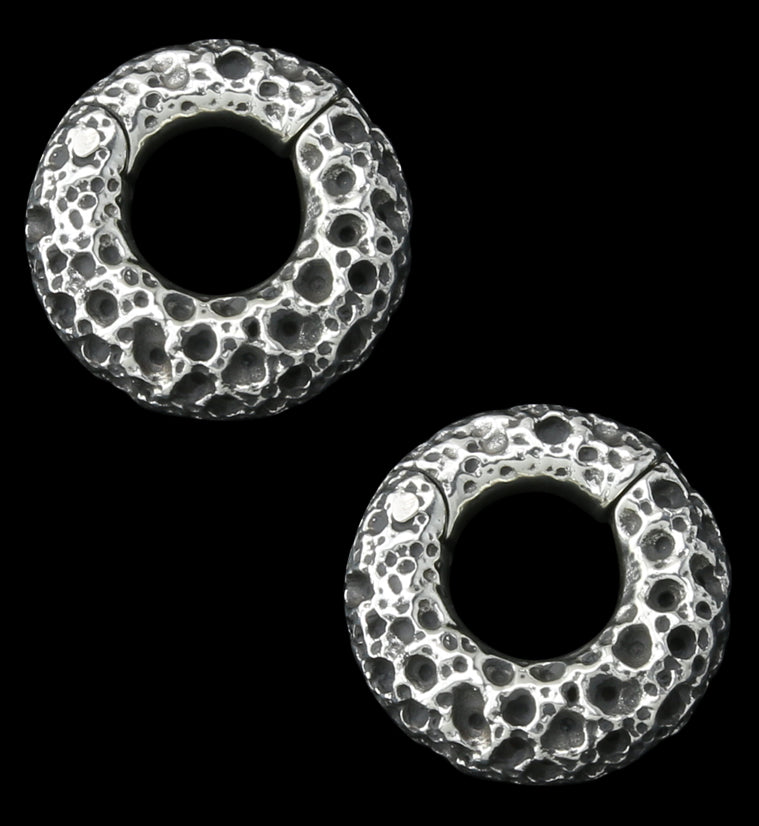 Coral Sponge White Brass Hinged Ear Weights