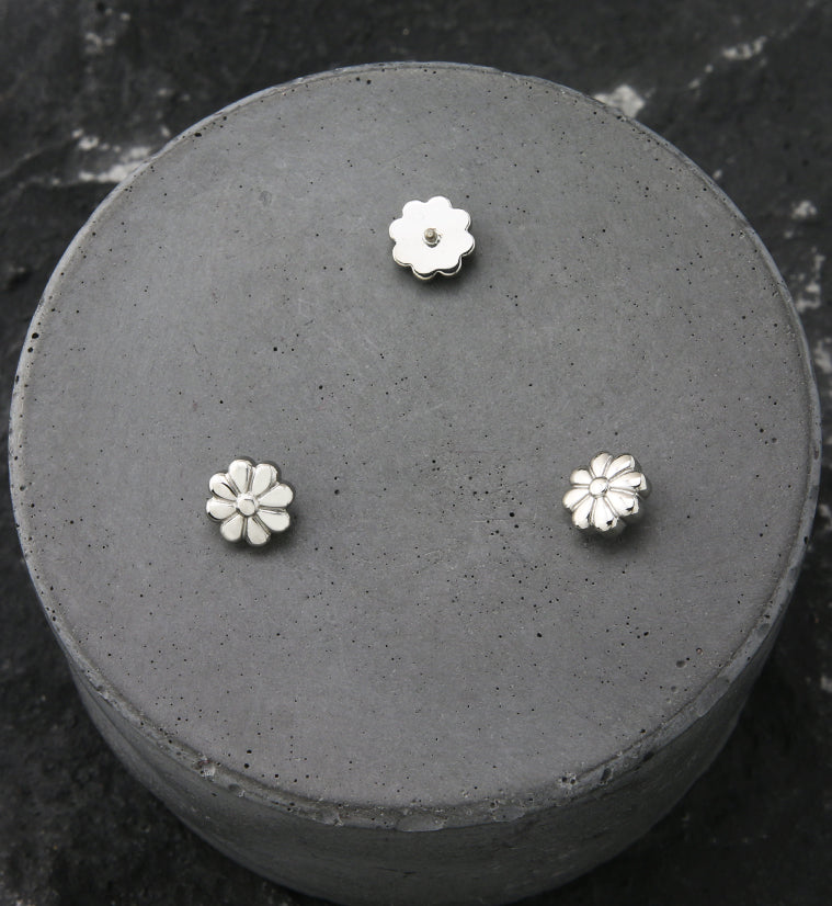 Daisy Titanium Internally Threaded Top