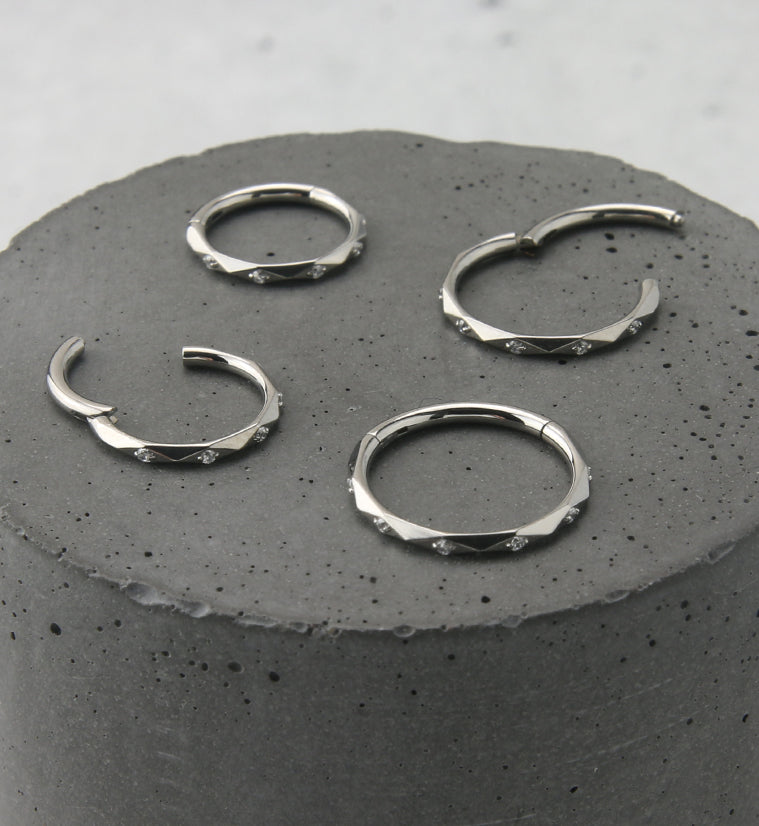Facet CZ Titanium Hinged Segment Ring