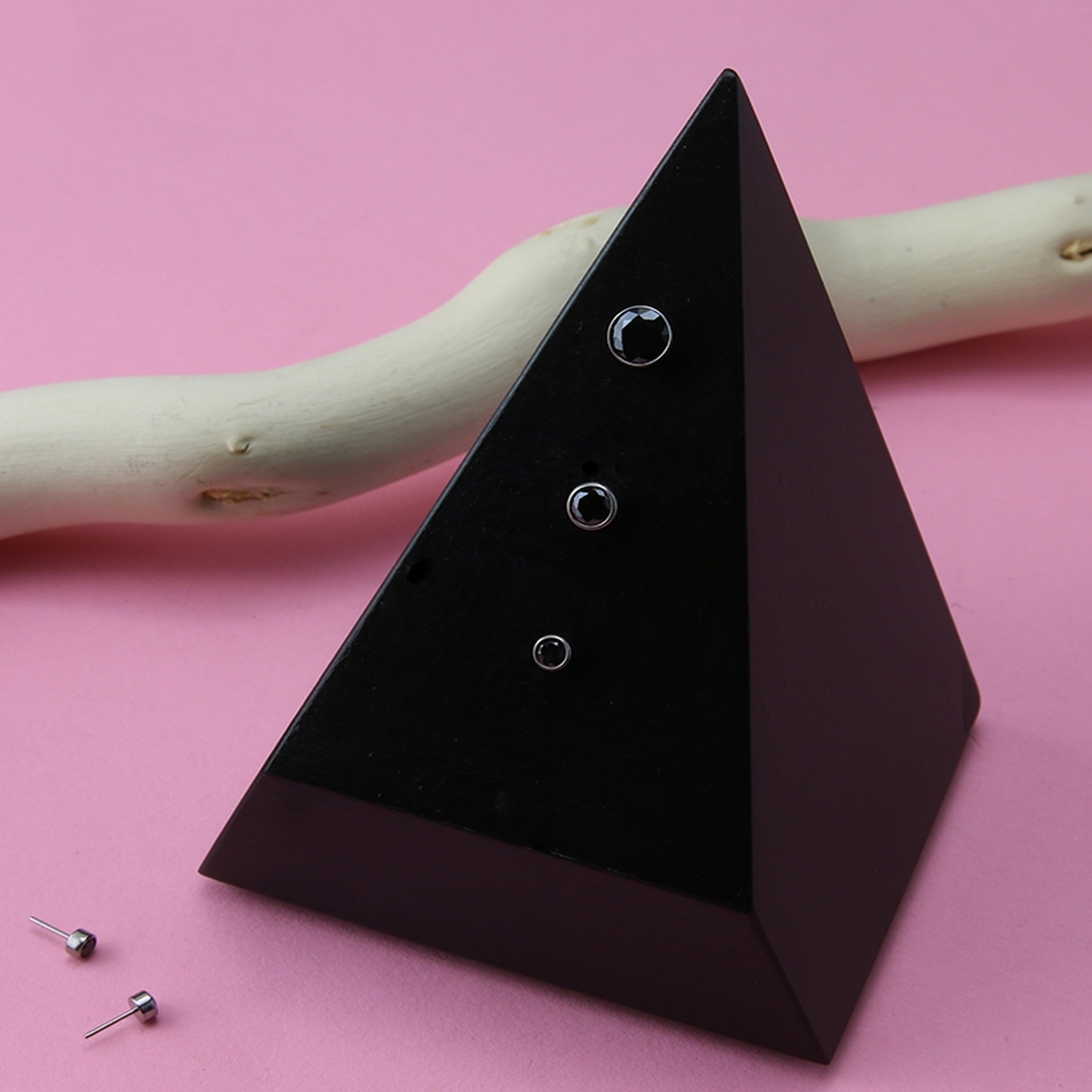 Jet Black CZ Flat Bezel Titanium Threadless Top