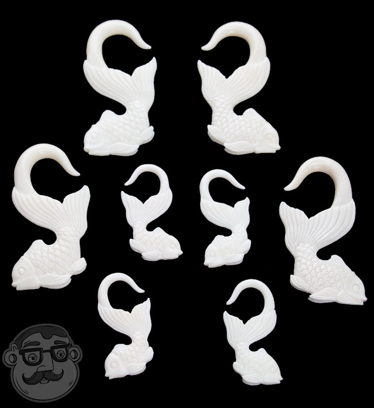 White Goldfish Bone Hangers