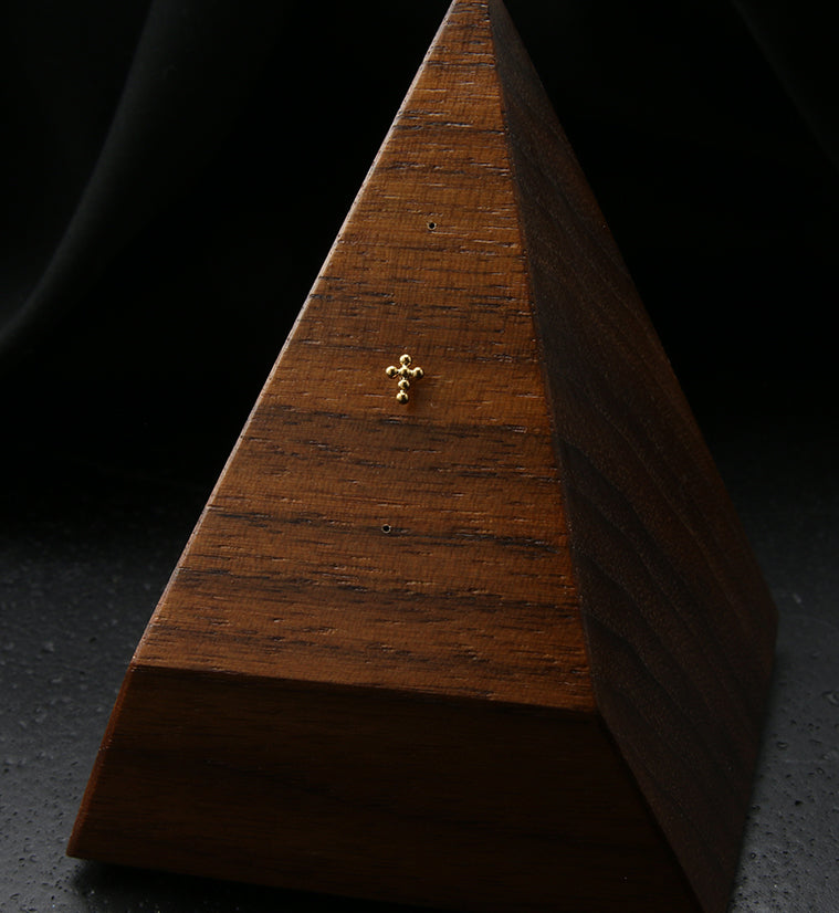 Gold PVD Beaded Cross Titanium Threadless Top