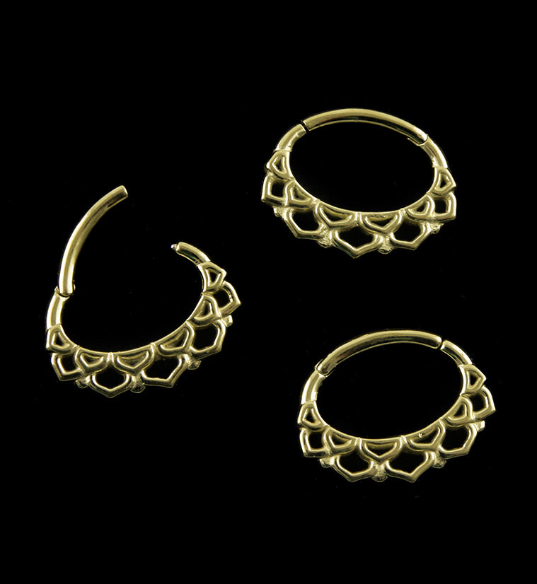 16G Gold PVD Hanging Lotus Septum Clicker