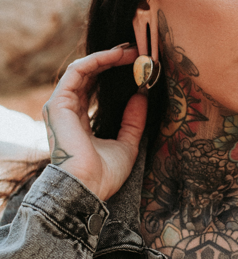 Peak Bumblebee Jasper Stone White Brass Ear Weights