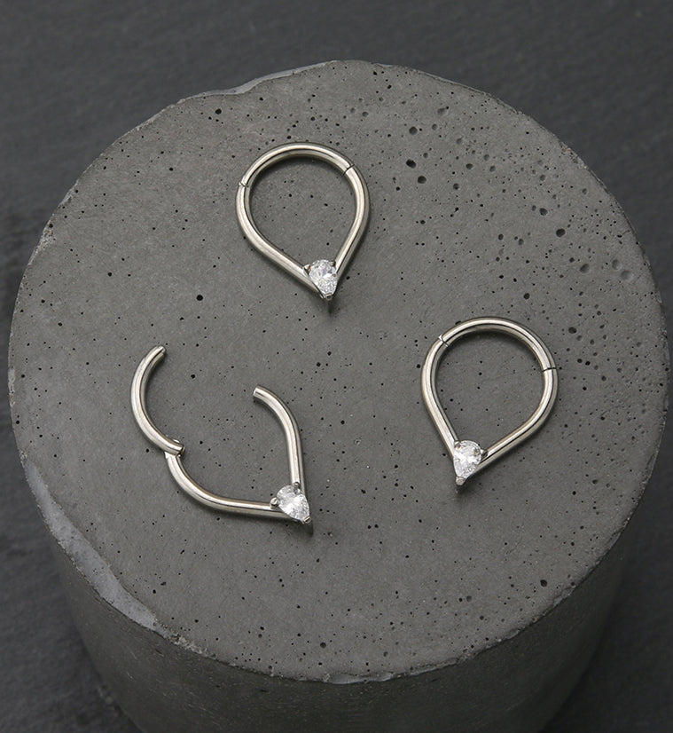 Point Teardrop CZ Titanium Hinged Segment Ring