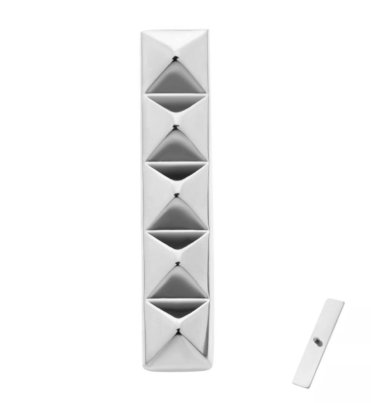Polyhedra Stud Internally Threaded Titanium Top