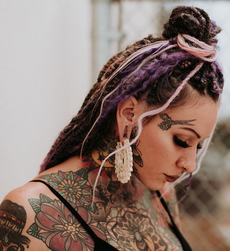 Pompon Tamarind Wooden Ear Weights