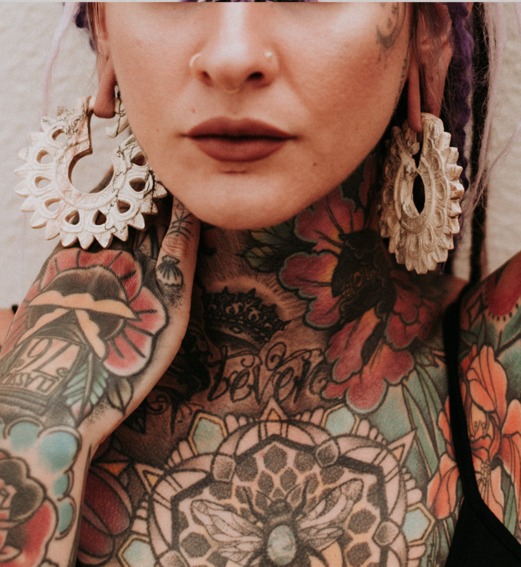 Pompon Tamarind Wooden Ear Weights