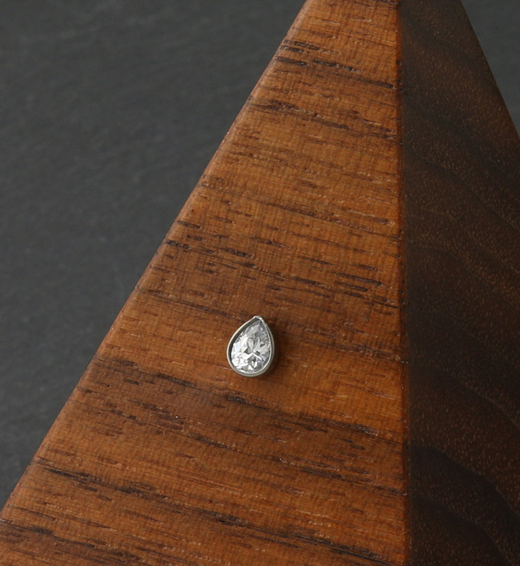 Teardrop CZ Threadless Titanium Top