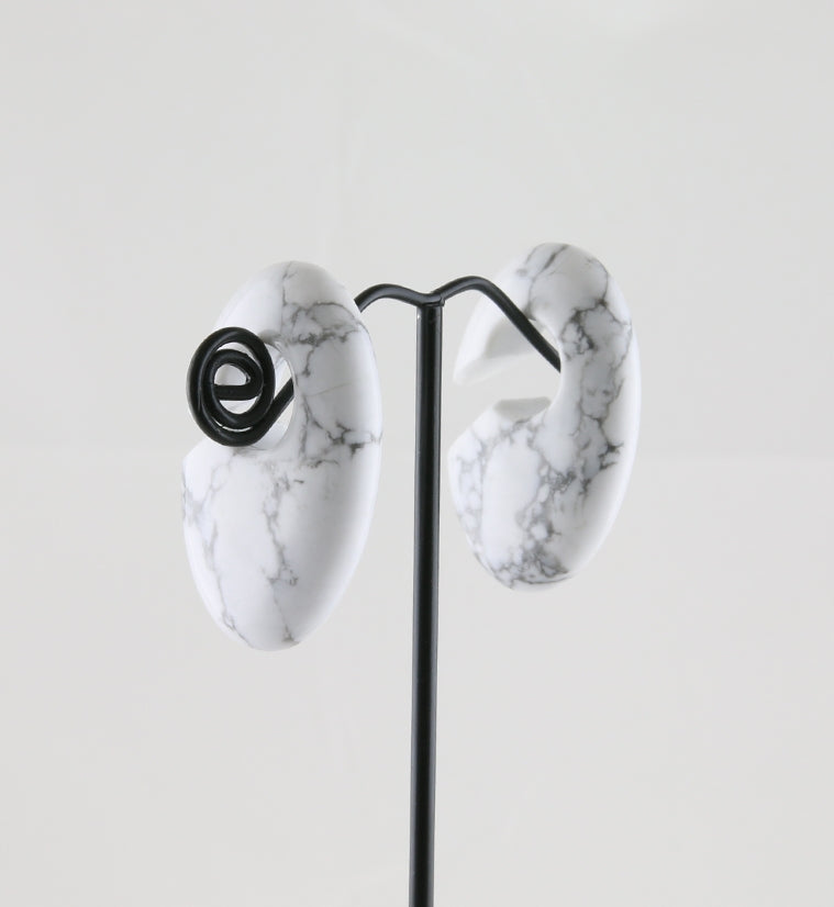 Ovaloid White Howlite Stone Ear Weights