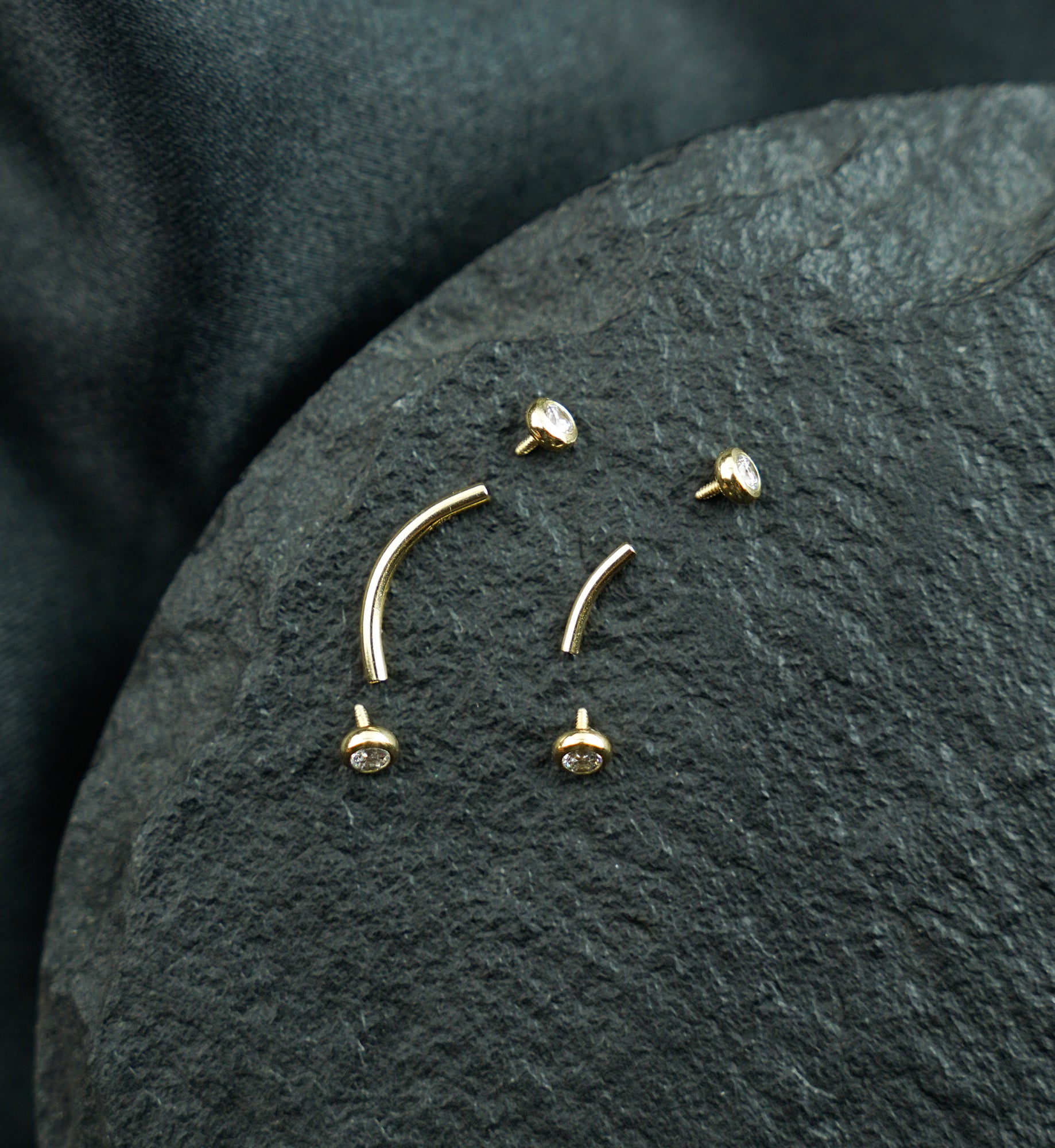 14kt Gold Bezel CZ Long Thread Internally Threaded Curved Barbell