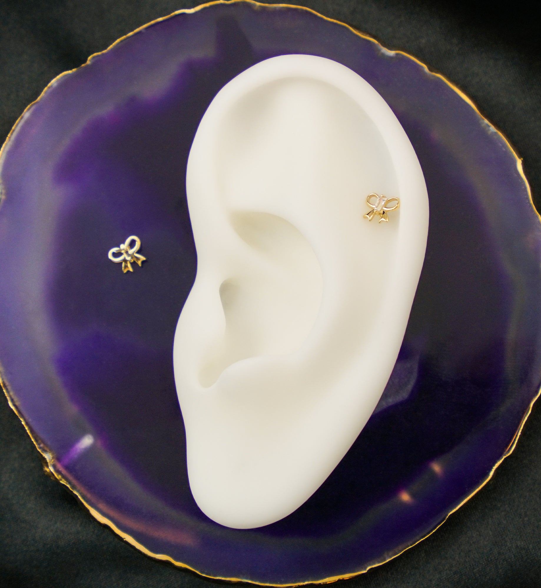 14kt Gold Bow Baguette Clear CZ Threadless Top