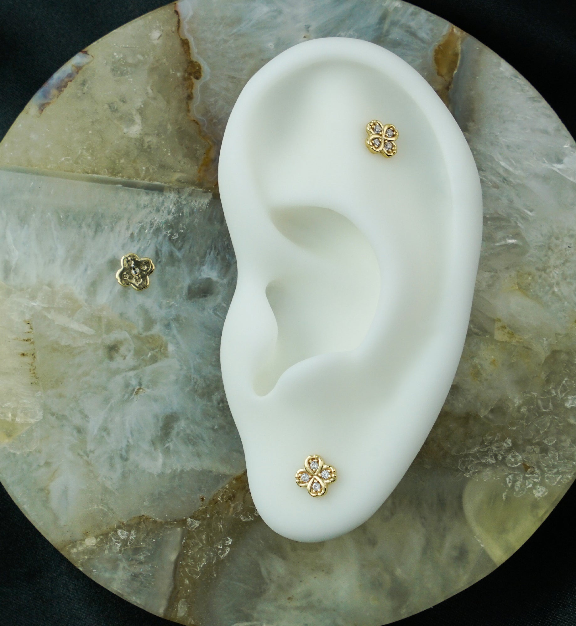 14kt Gold Clover Clear CZ Threadless Top