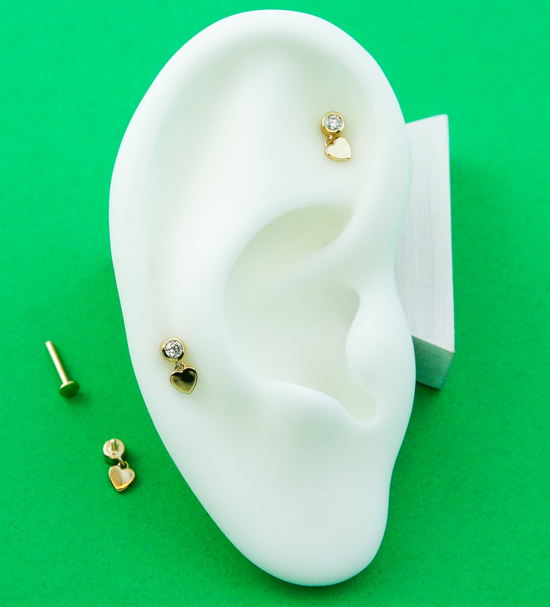 14kt Gold Dangle Heart Clear CZ Internally Threaded Labret