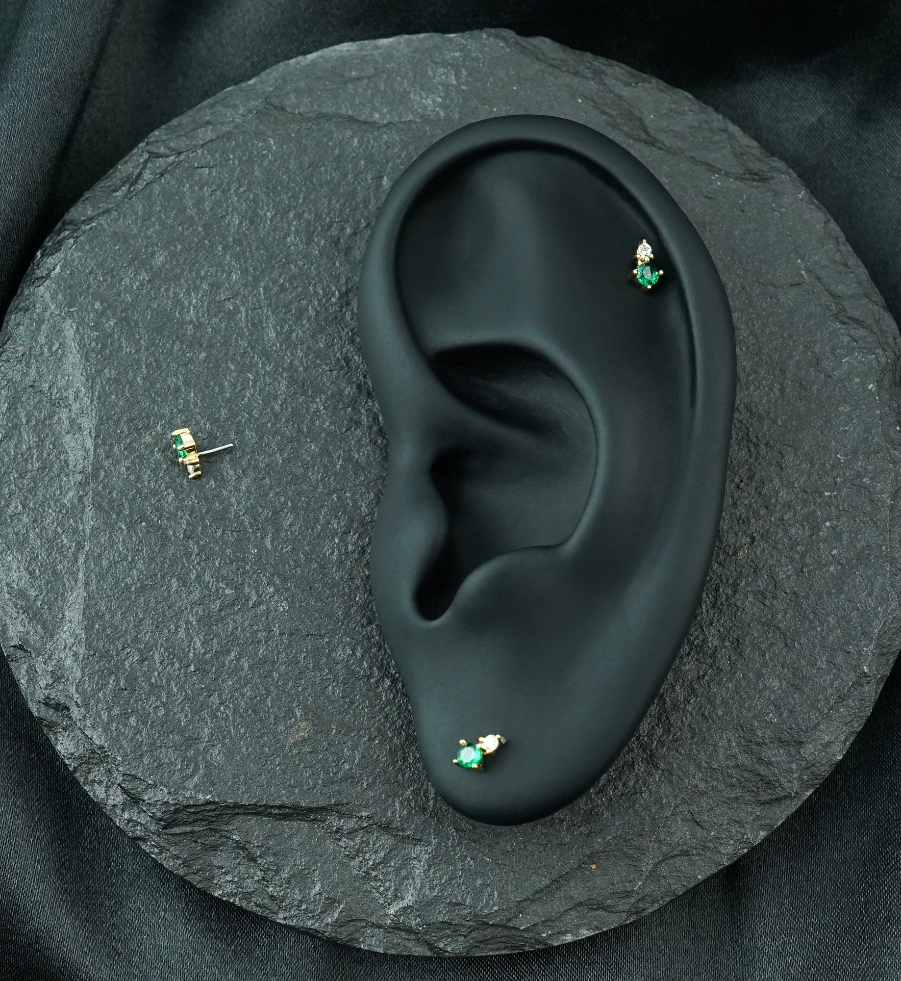 14kt Gold Echo Emerald CZ Threadless Top