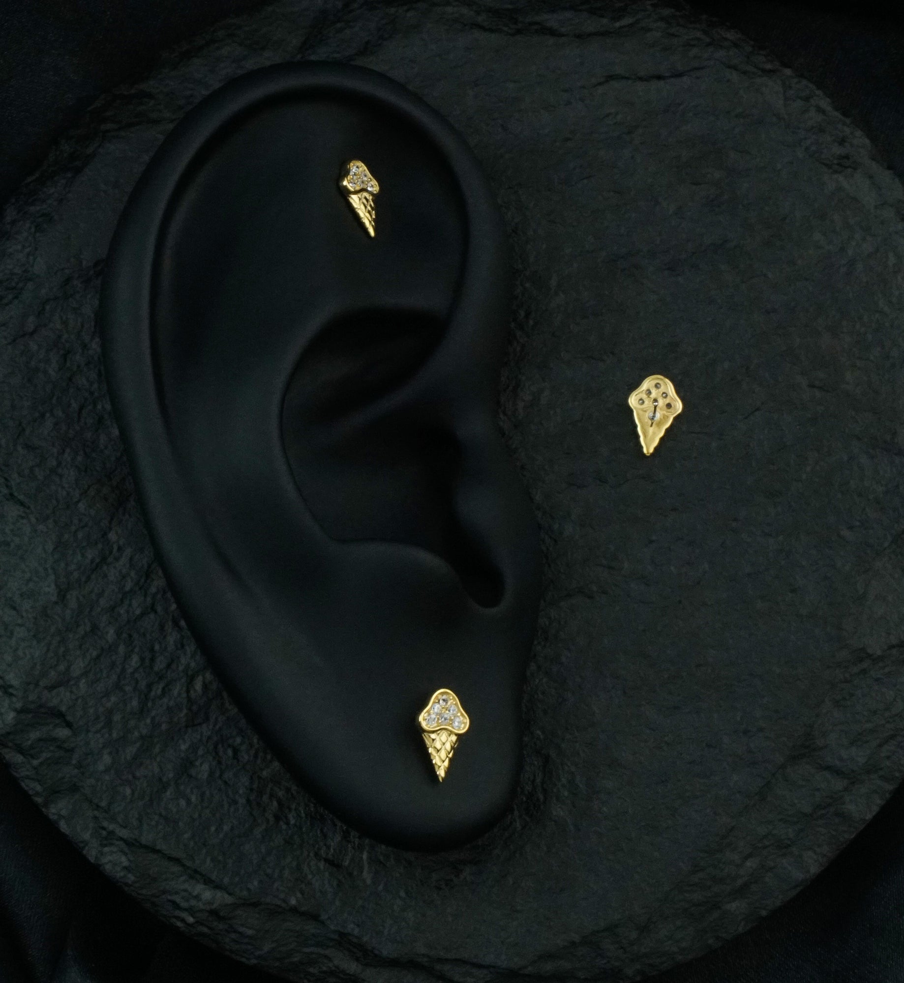 14kt Gold Ice Cream Cone Clear CZ Threadless Top