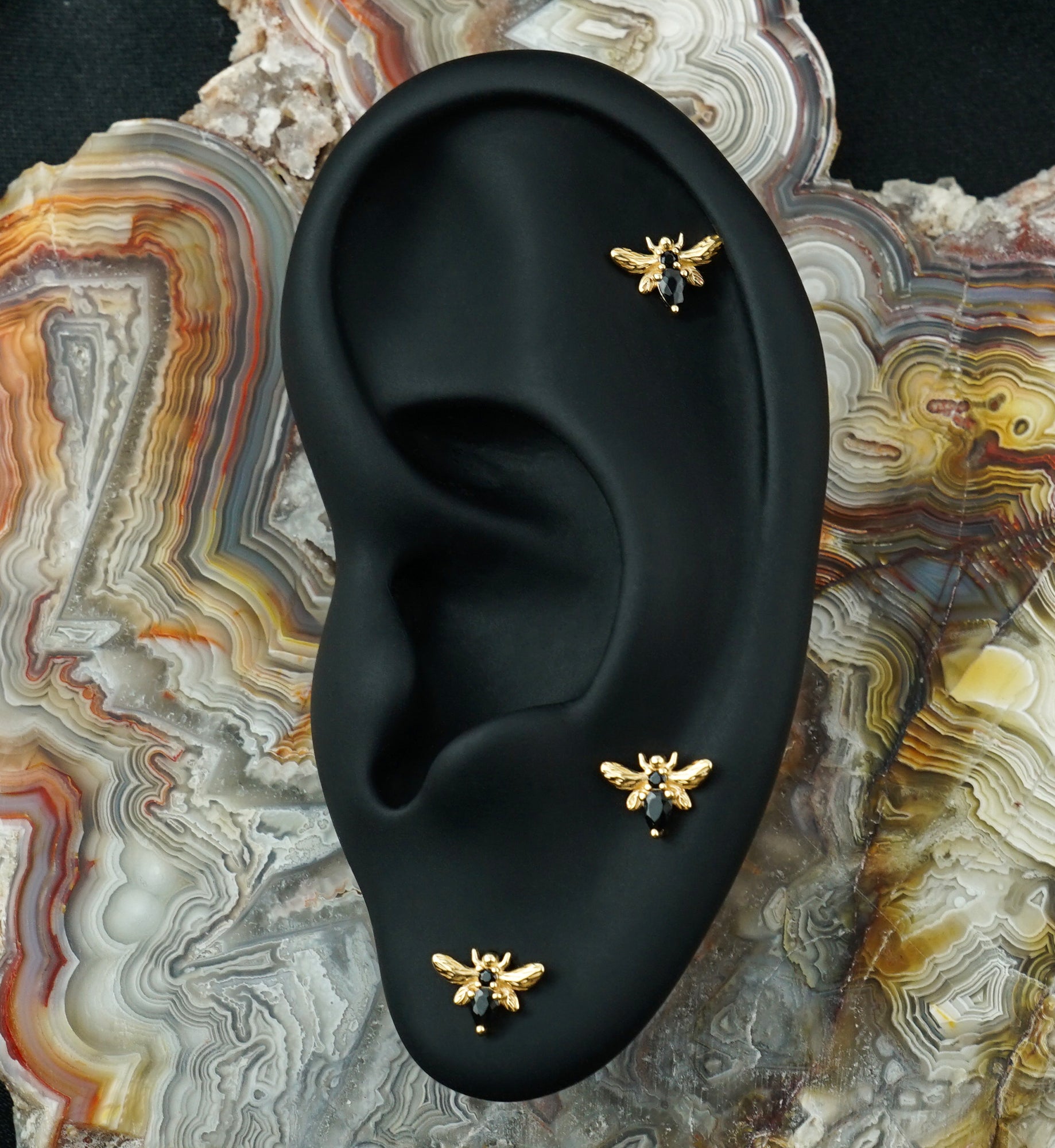 14kt Gold Queen Bee Black CZ Threadless Top